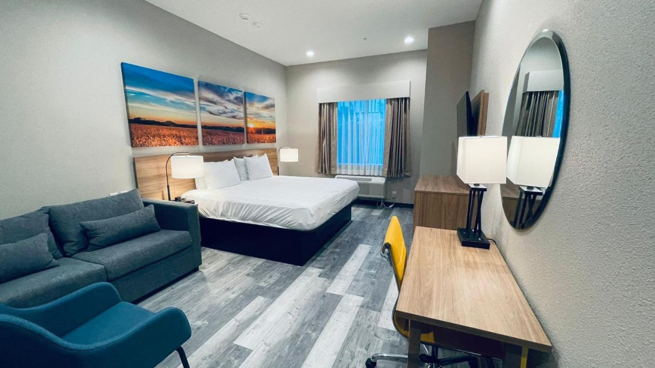Days Inn & Suites By Wyndham Greater 汤博尔 外观 照片