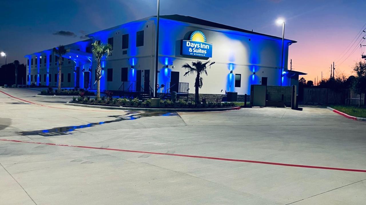 Days Inn & Suites By Wyndham Greater 汤博尔 外观 照片